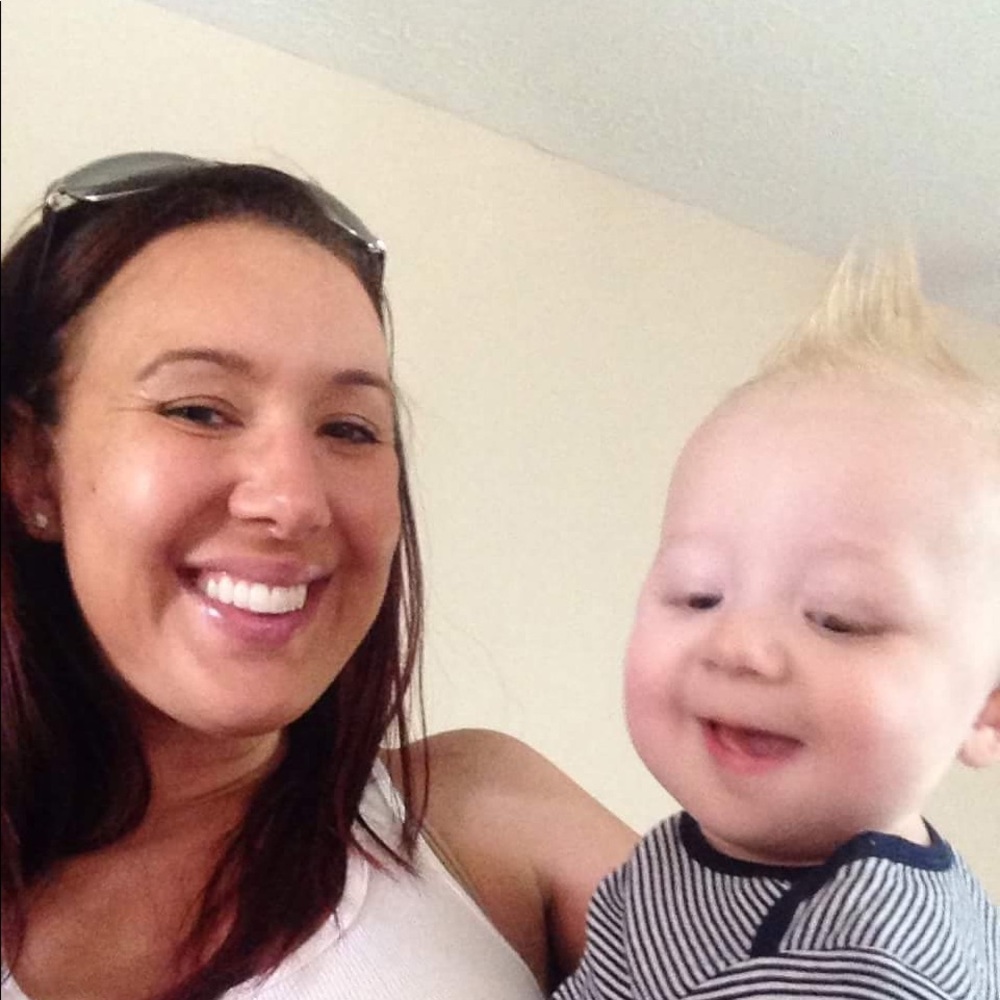 Meet your Posher, Danielle